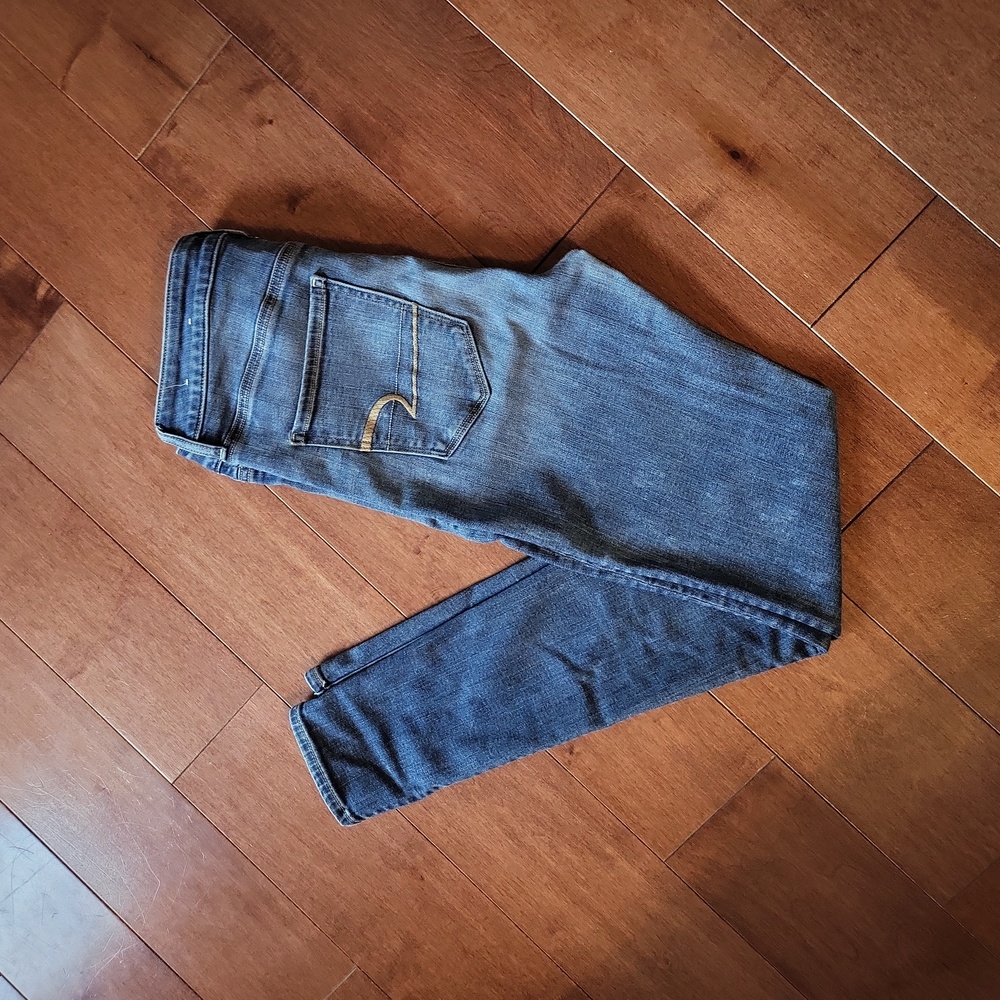 American Eagle Super High Rise Jegging Jeans
